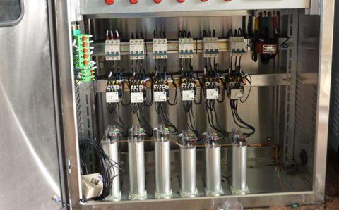 低壓電力電容器爆炸的原因是什么？